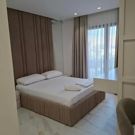 Oneluxury Apartman *